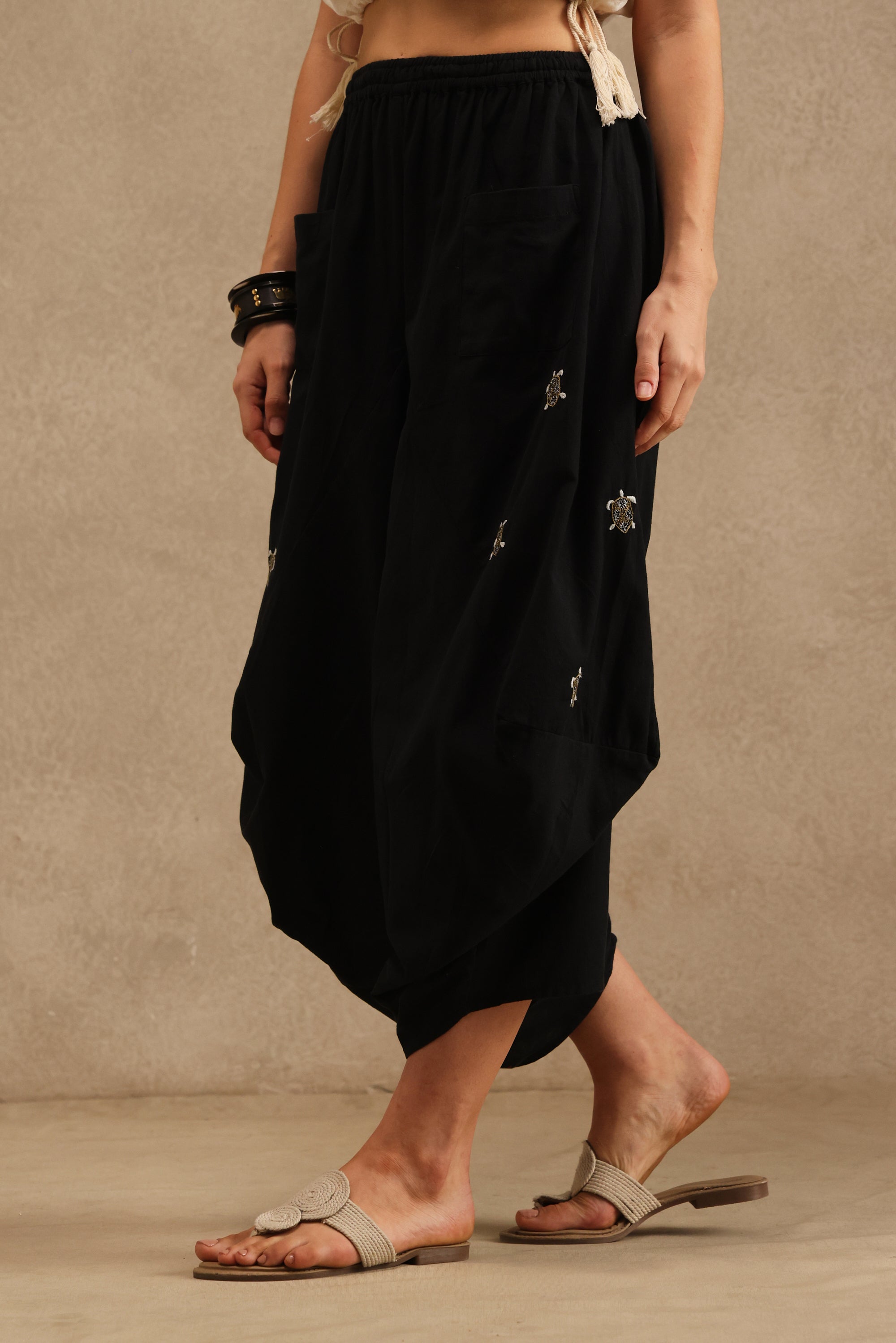 Yurui handcrafted Chikankari Cascade Pant