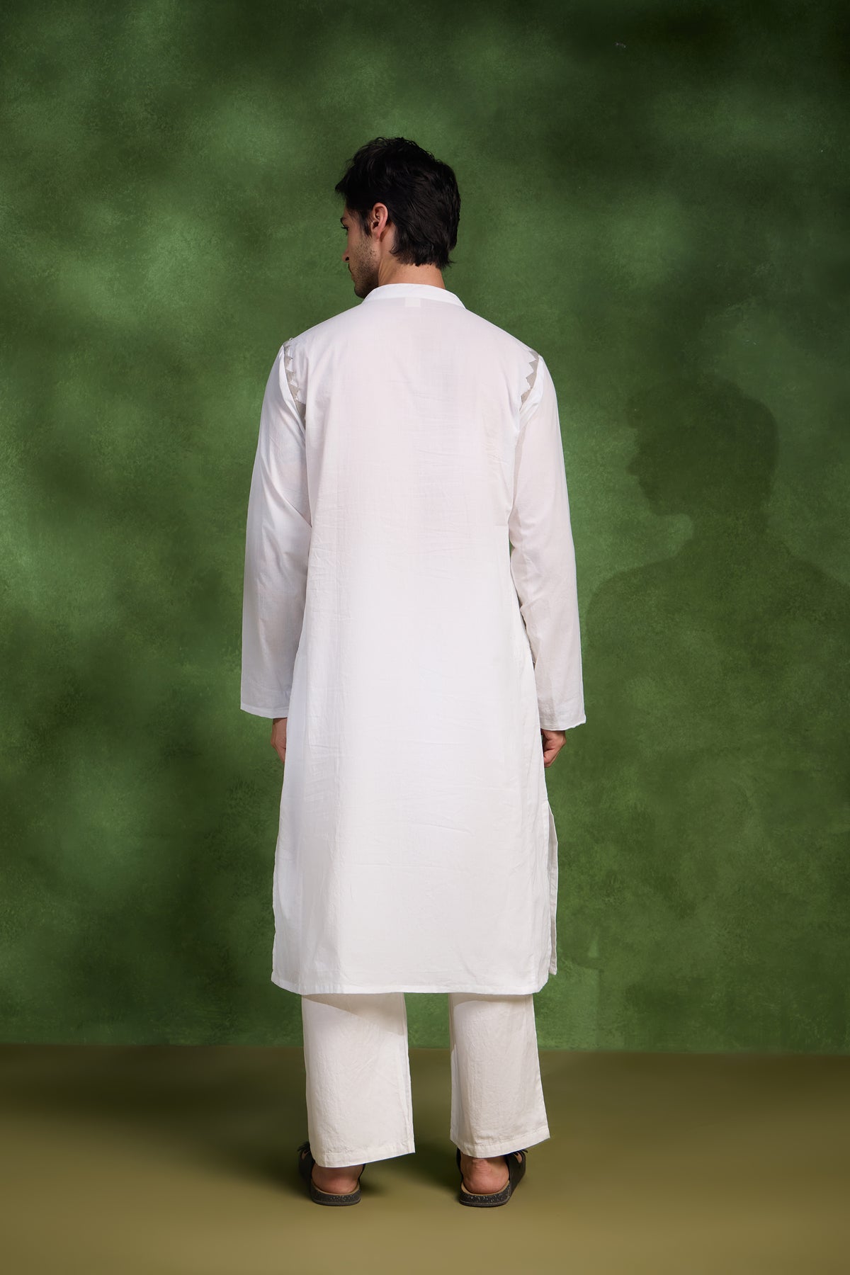 Tuipi handcrafted Chikankari Kurta