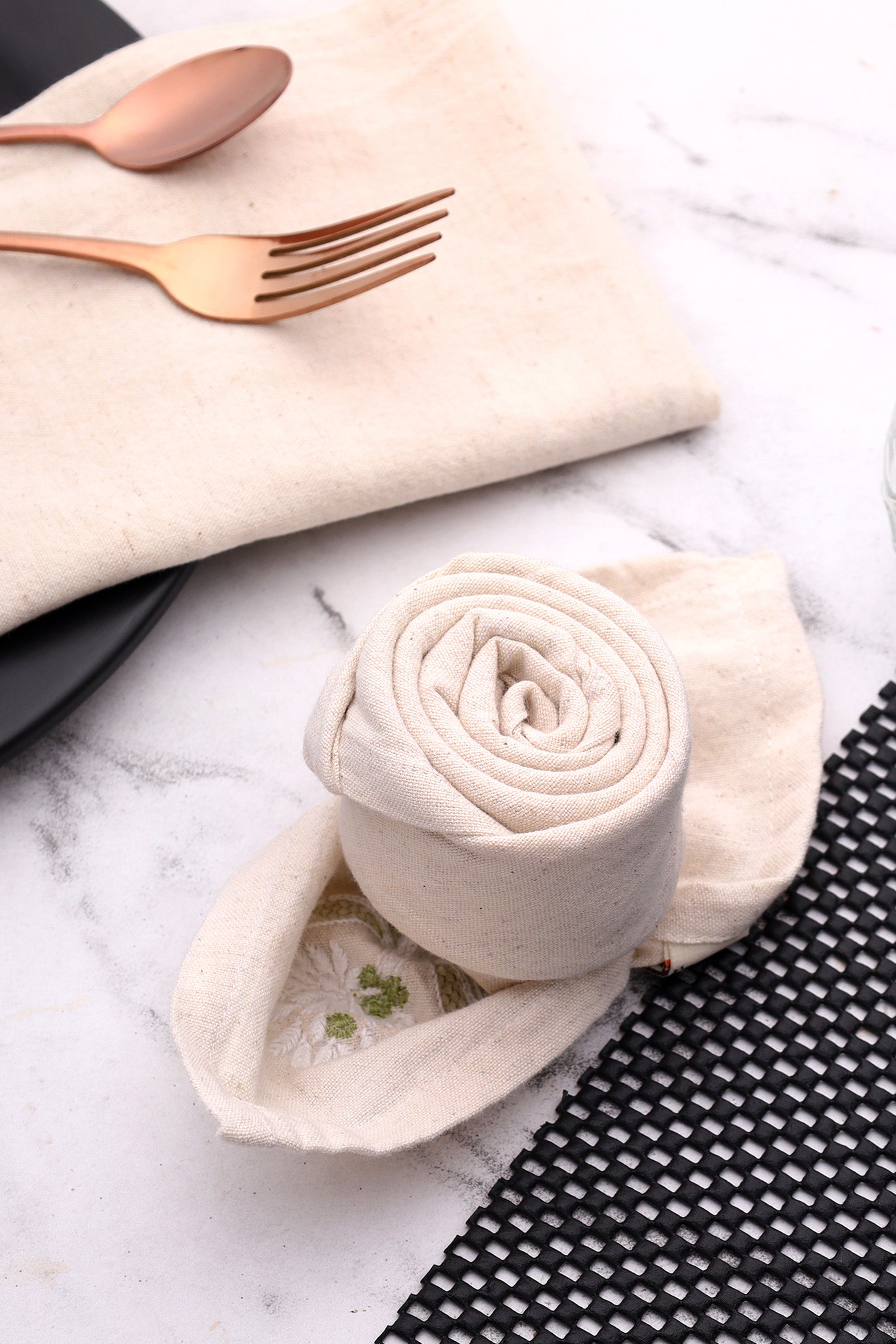 Dinner Napkin | Kadali | Chikankari | Cotton | Set of 2