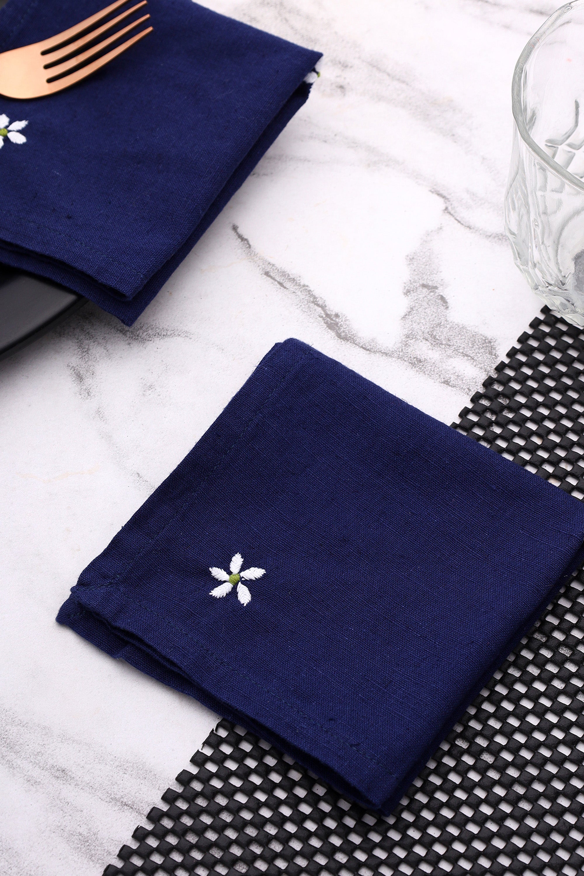 Cocktail Napkin | Kaner | Chikankari | Cotton Flax | Set of 2