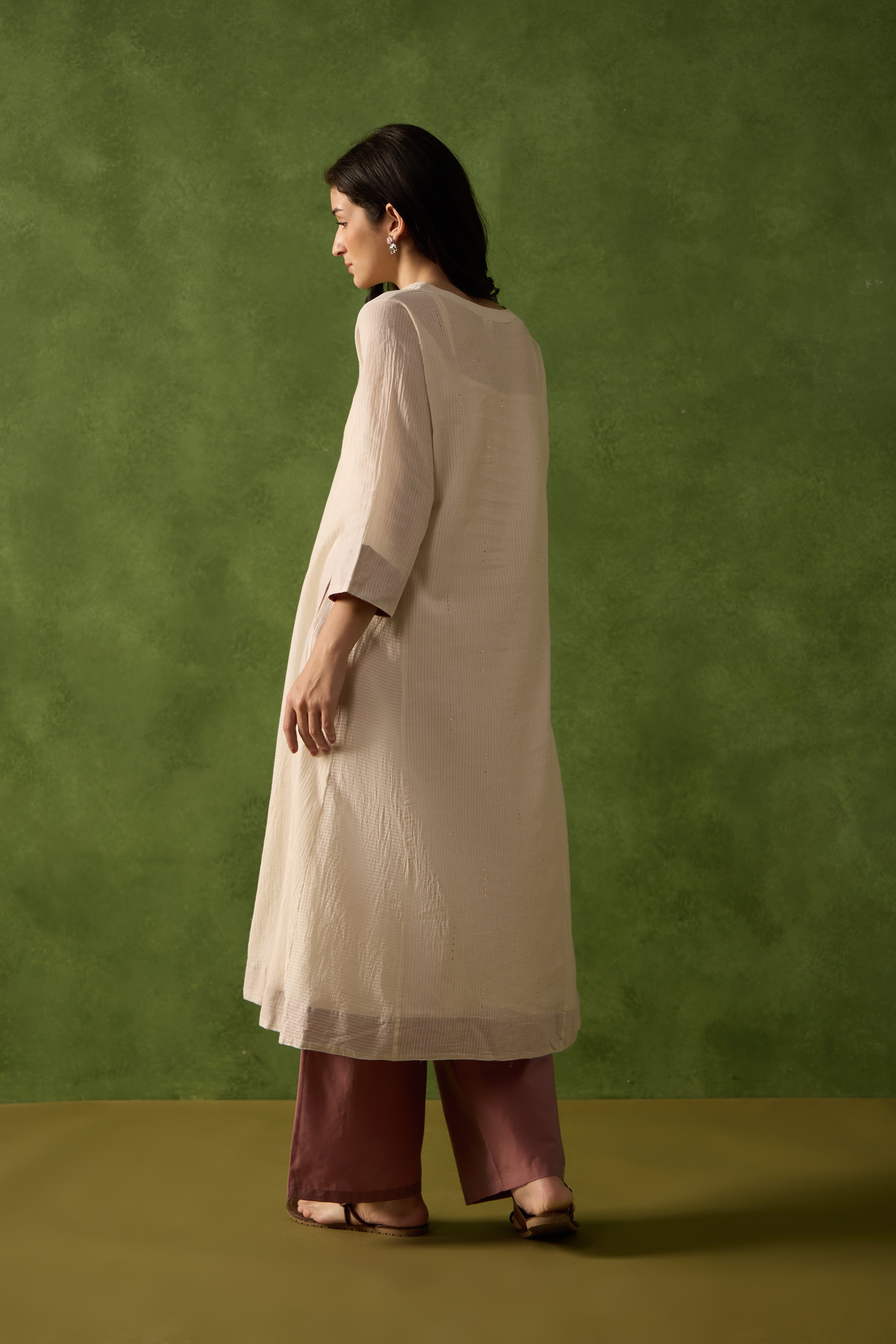 Dwaki handcrafted Chikankari Kurta