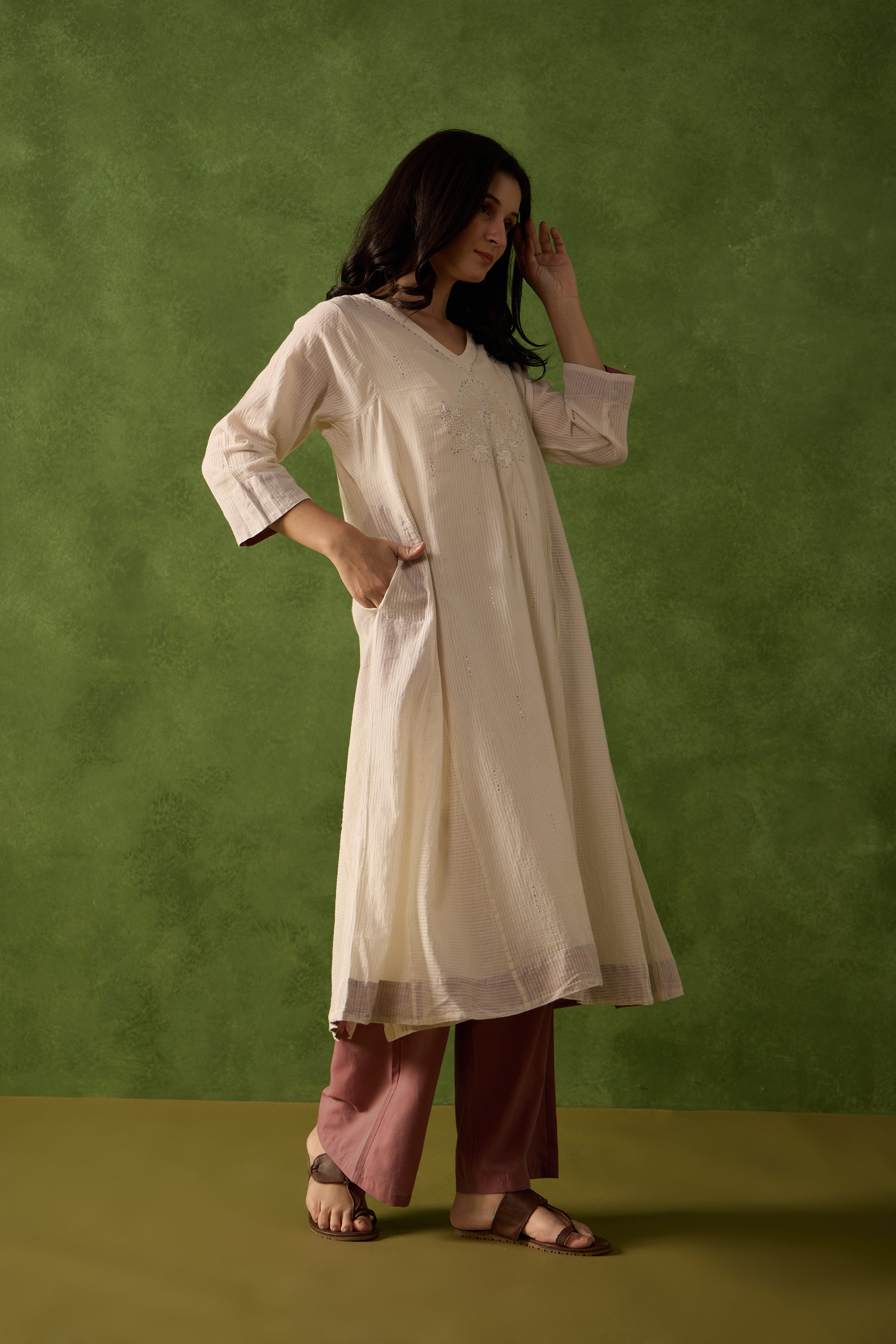 Dwaki handcrafted Chikankari Kurta