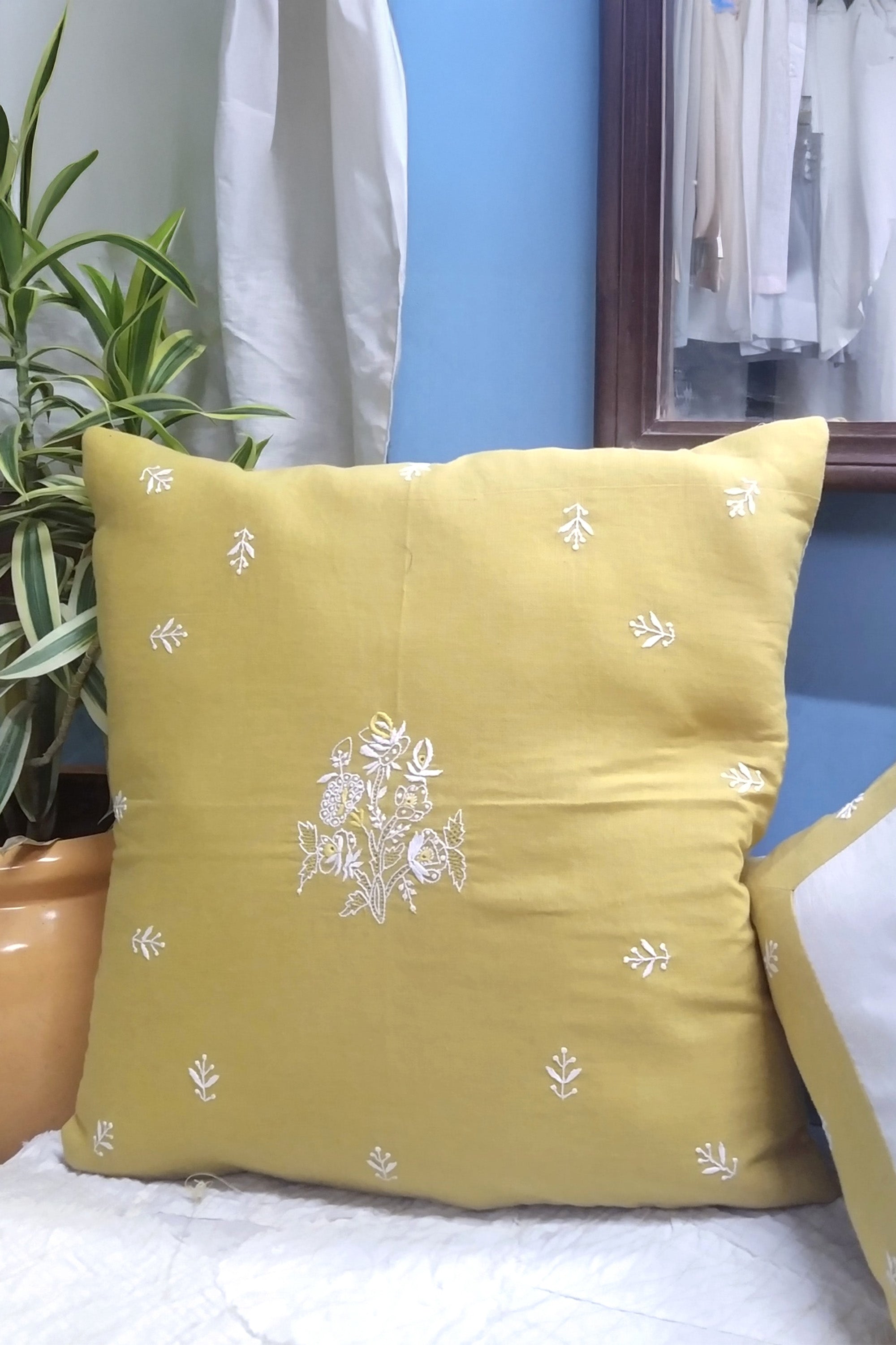 Cushion Cover | Aropay | Chikankari | Cotton | 16"