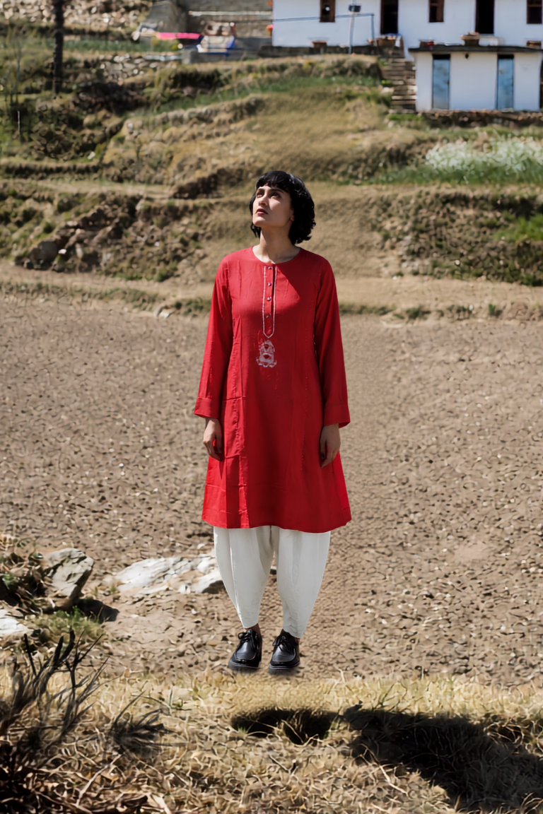 Alankaar handcrafted Chikankari short Kurta