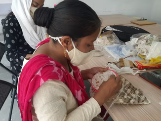 ARTISAN'S EDUCATION FOLLOWS OPPORTUNITY CREATION OR PRECEDES