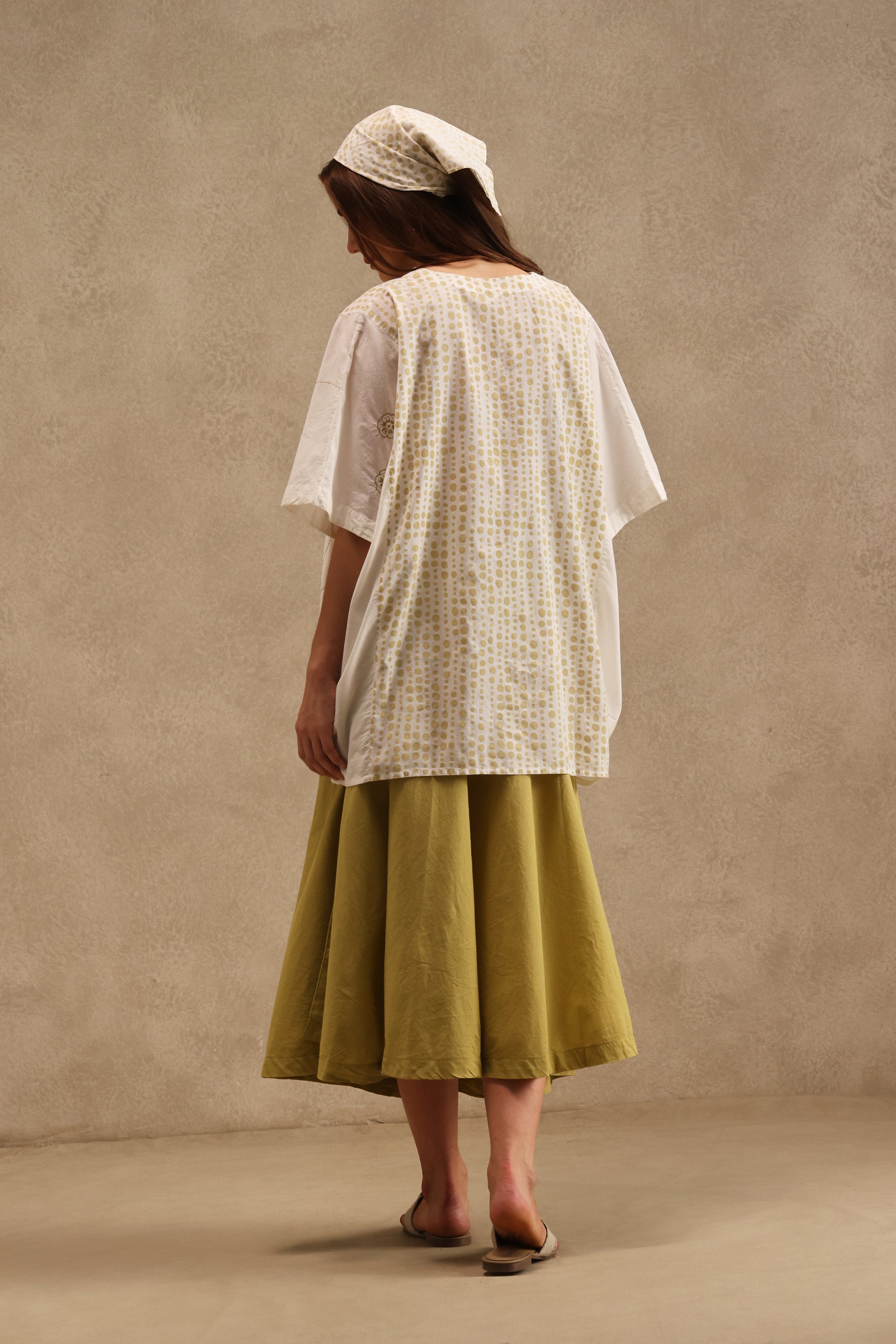 Ravani handcrafted Chikankari easy fit Tunic
