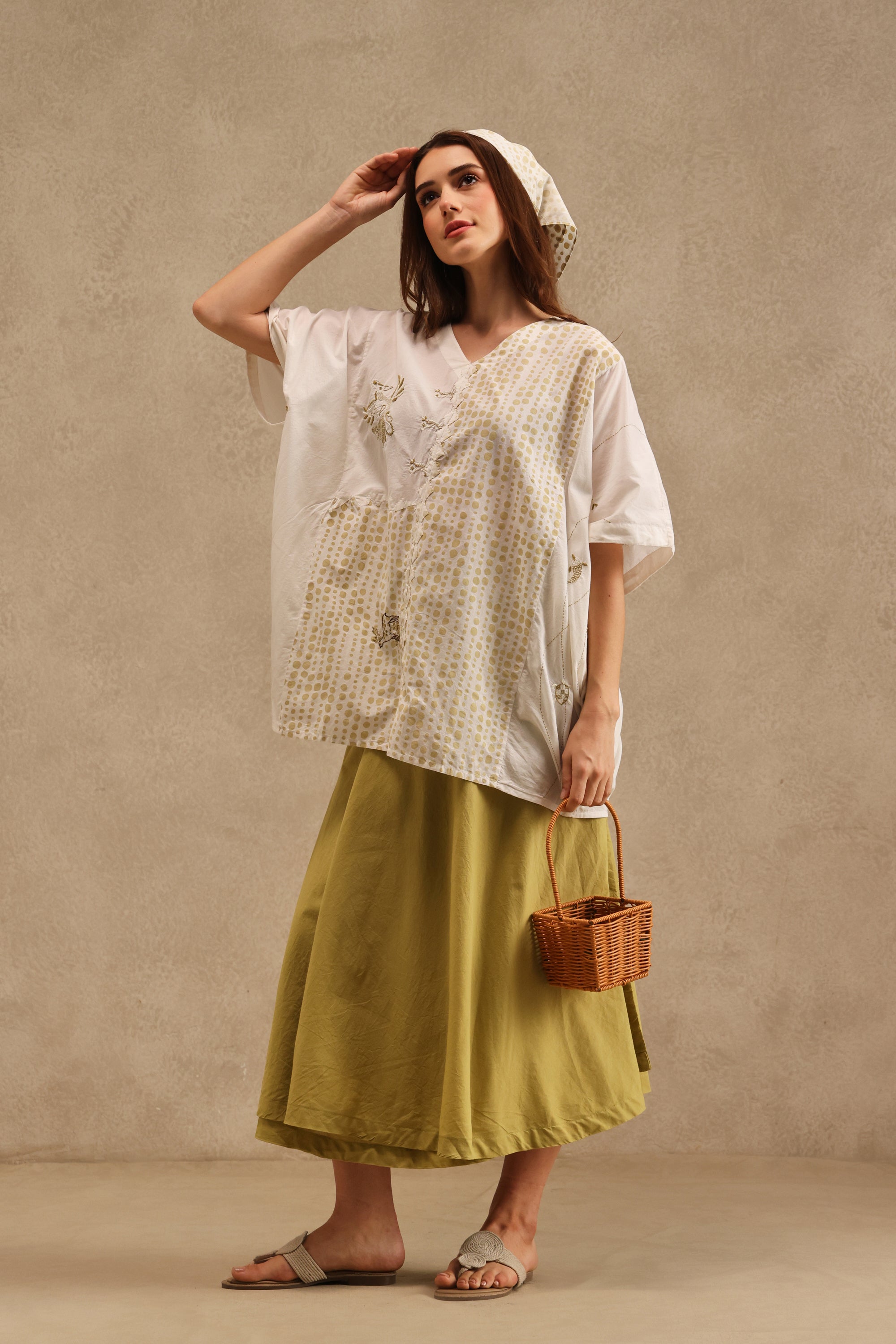 Ravani handcrafted Chikankari easy fit Tunic