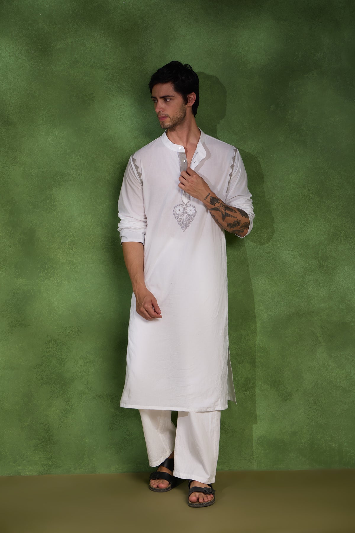 Tuipi handcrafted Chikankari Kurta