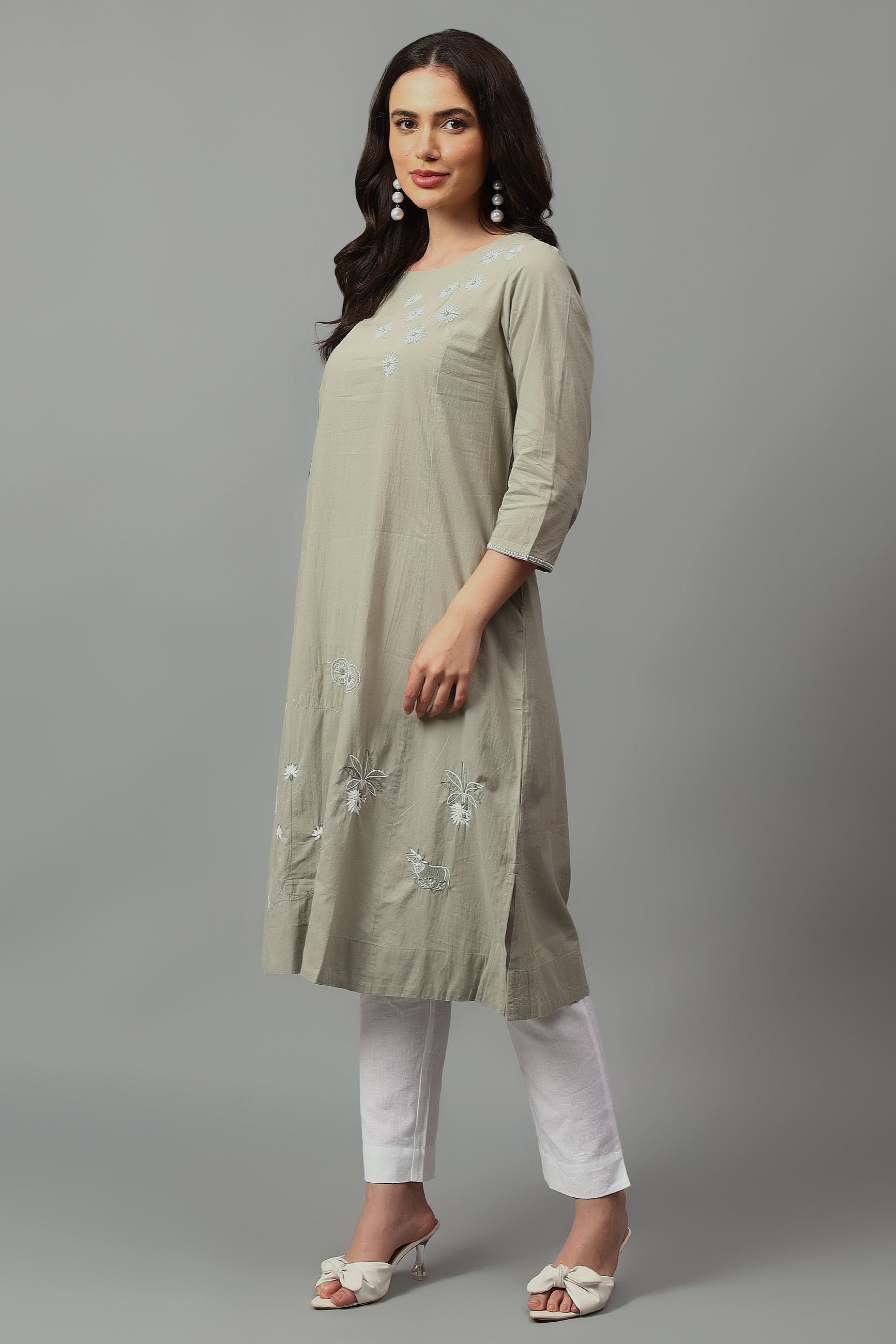 Kaifi handcrafted Chikankari Tunic
