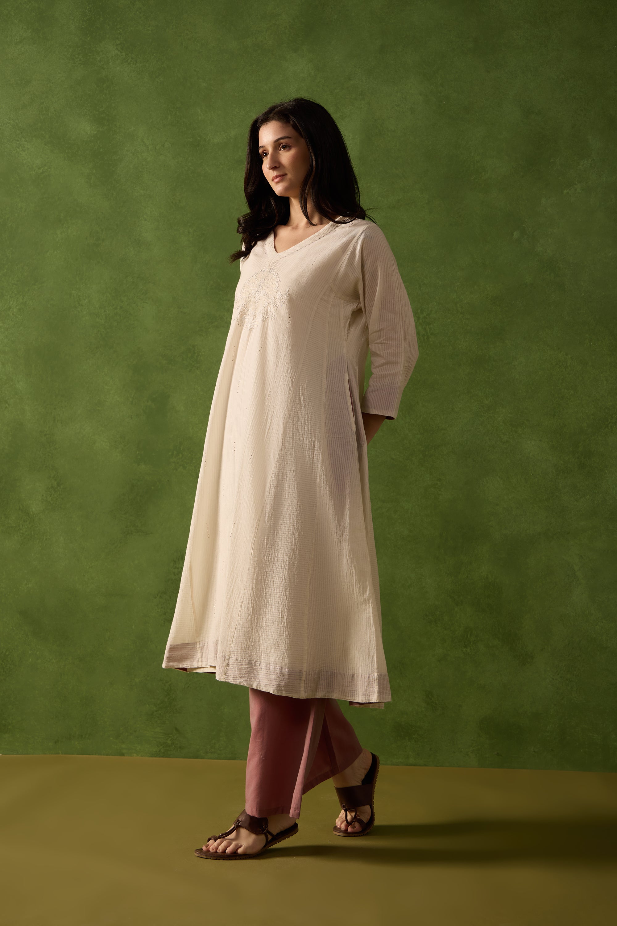 Dwaki handcrafted Chikankari Kurta