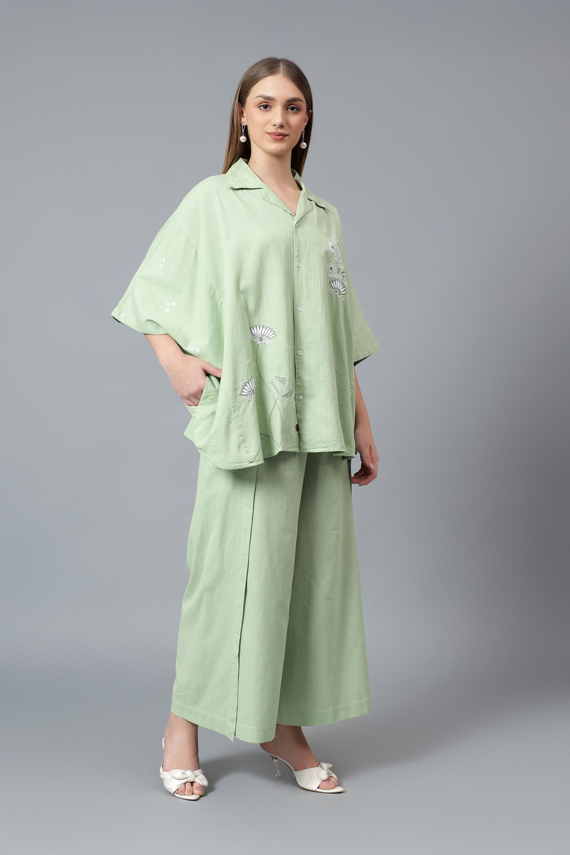 Easy Shirt | Atrai | Chikankari | Cotton Flax