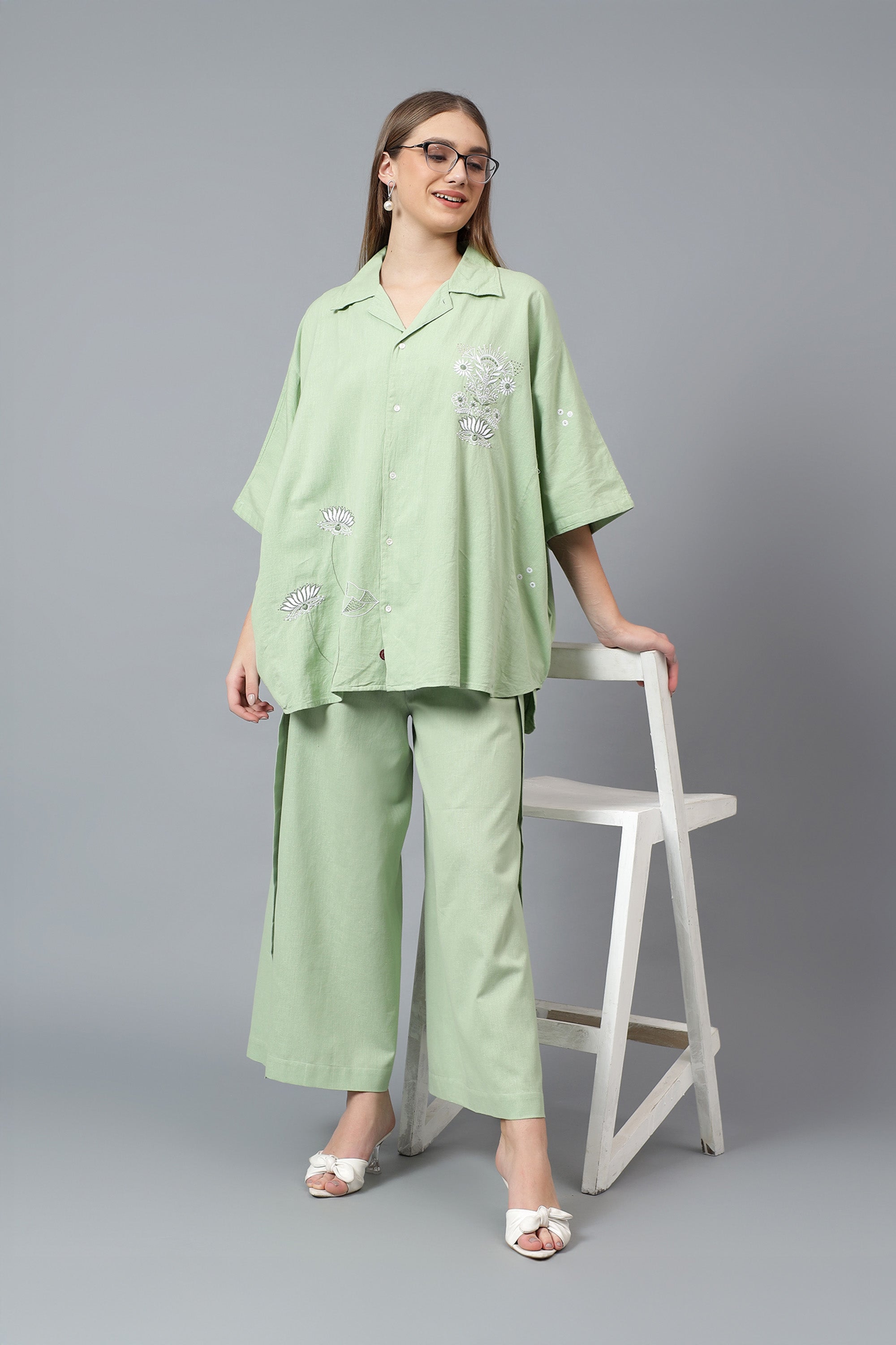 Easy Shirt | Atrai | Chikankari | Cotton Flax