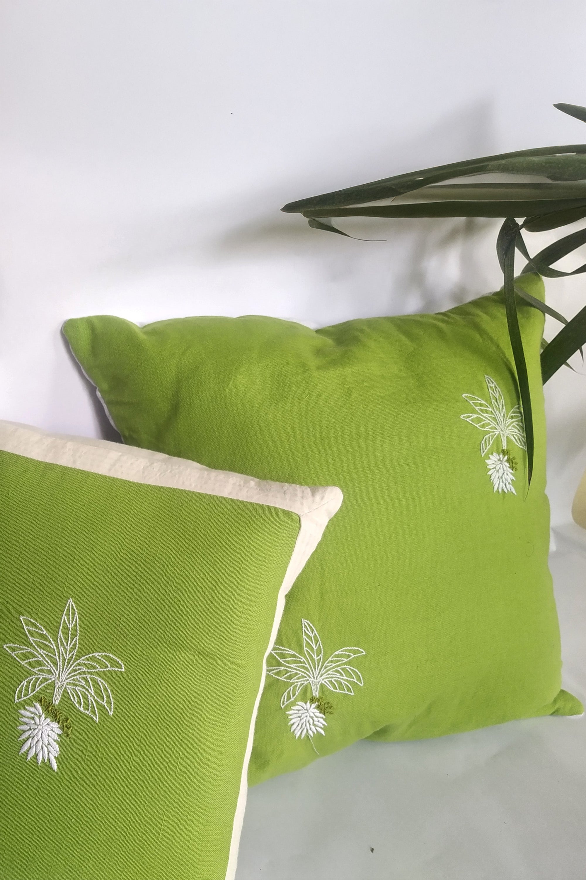 Cushion Cover | Kadalika | Chikankari | Cotton | 16"