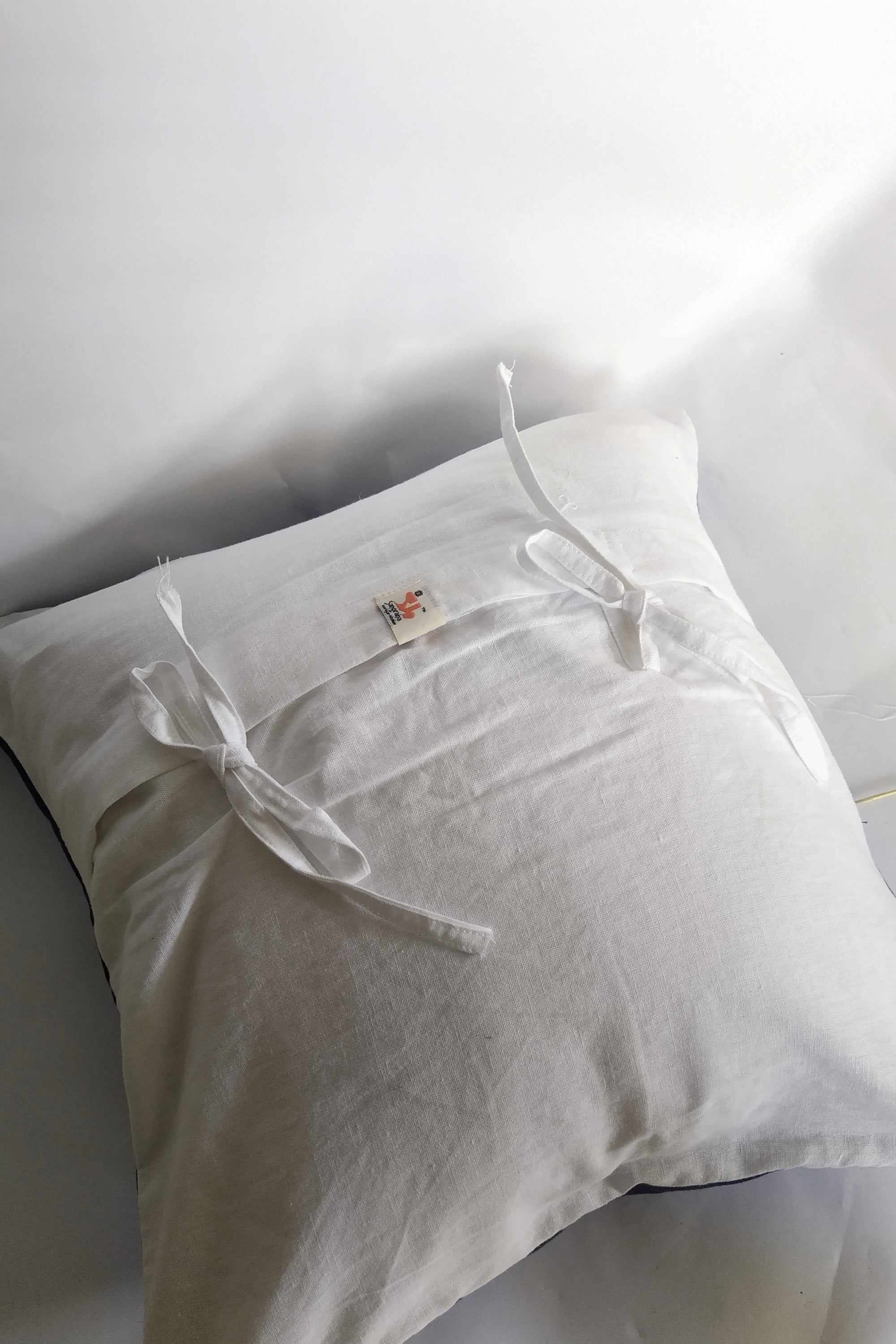 Cushion Cover | Pansukh | Chikankari | Cotton | 16"