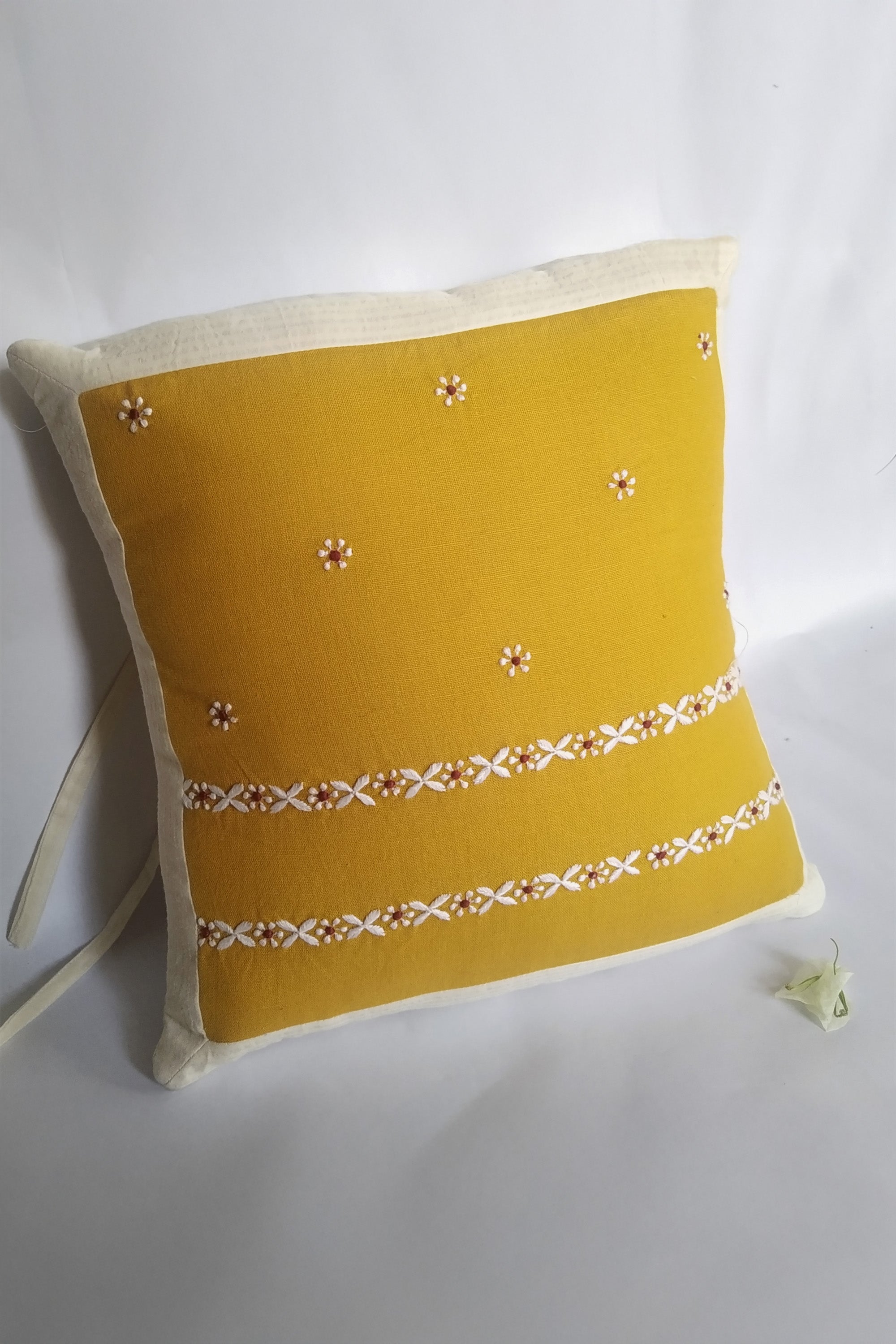 Small Cushion Cover | Kaner | Chikankari | Cotton | 12"